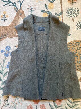 Oska vest. 100% virgin wool